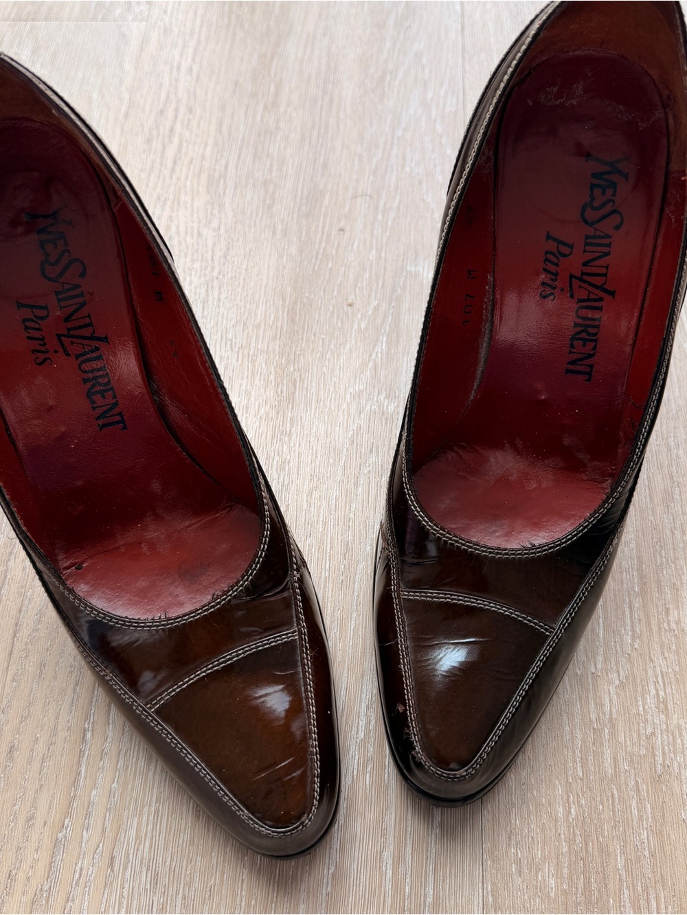 Vintage YSL licorne brown patent leather heels - Picture 4 of 12